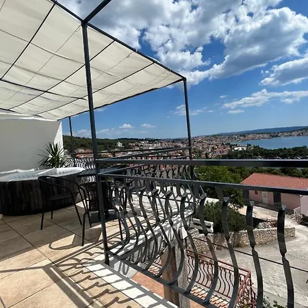 Apartment Calypso Trogir