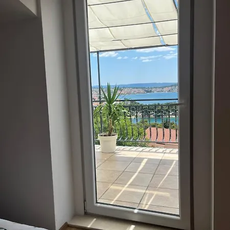 Apartment Calypso Trogir